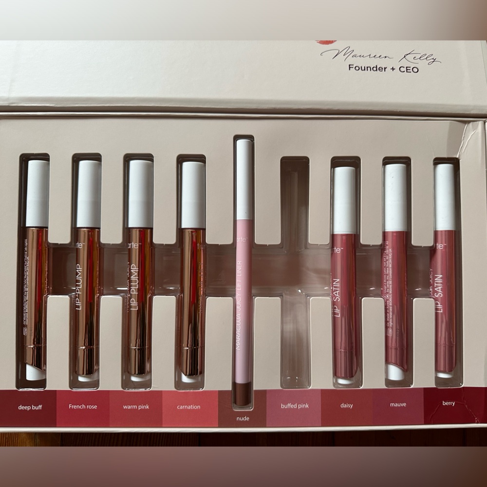 New in box Tarte lips - Picture 4 of 4